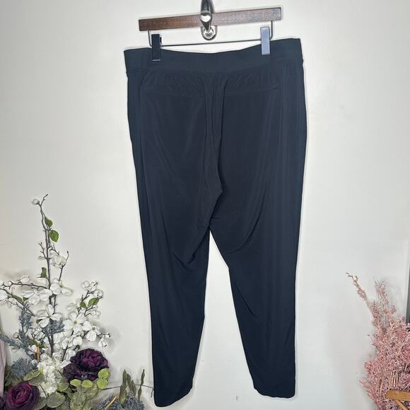 ATHLETA Brooklyn Ankle Pants Black Sz 16 {G39} - Picture 3 of 5